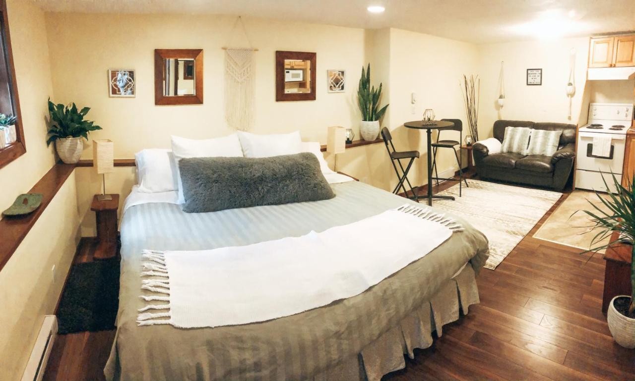 Wildflower Private Studio Suite By Belle Neige ウィスラー エクステリア 写真